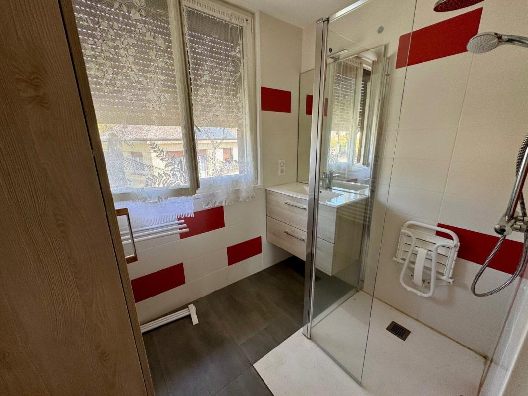 4 bedroom maison in Montsalvy, Cantal, France