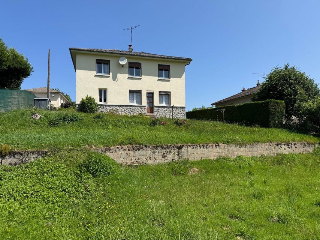 4 bedroom maison in Montsalvy, Cantal, France
