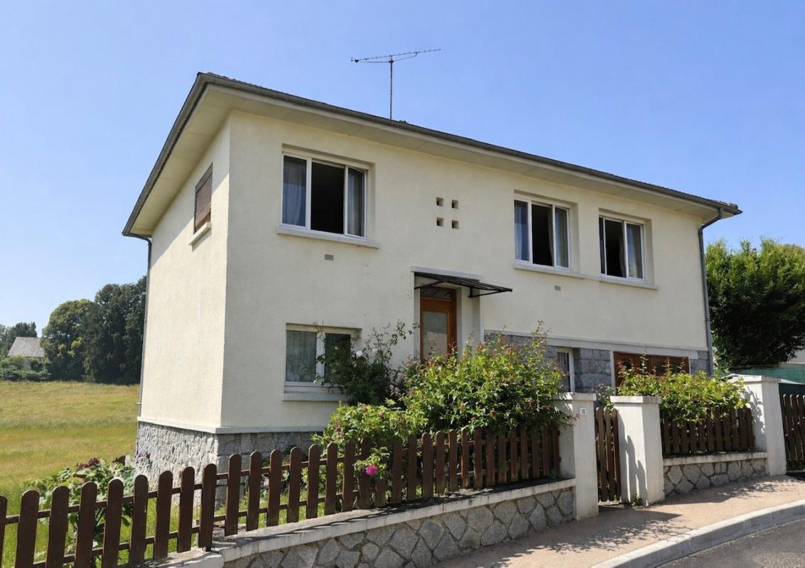 4 bedroom maison in Montsalvy, Cantal, France