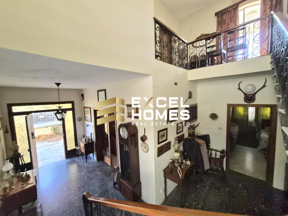 Villa in Attard, Malta – 69680