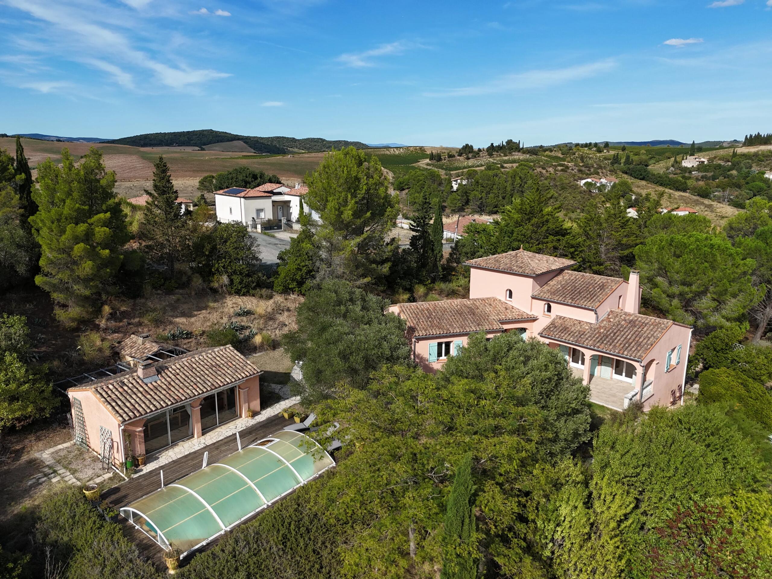 Elegant Villa with Panoramic Views, Pool and Mediterranean Garden – Limoux, Languedoc-Roussillon – France – BVI87079