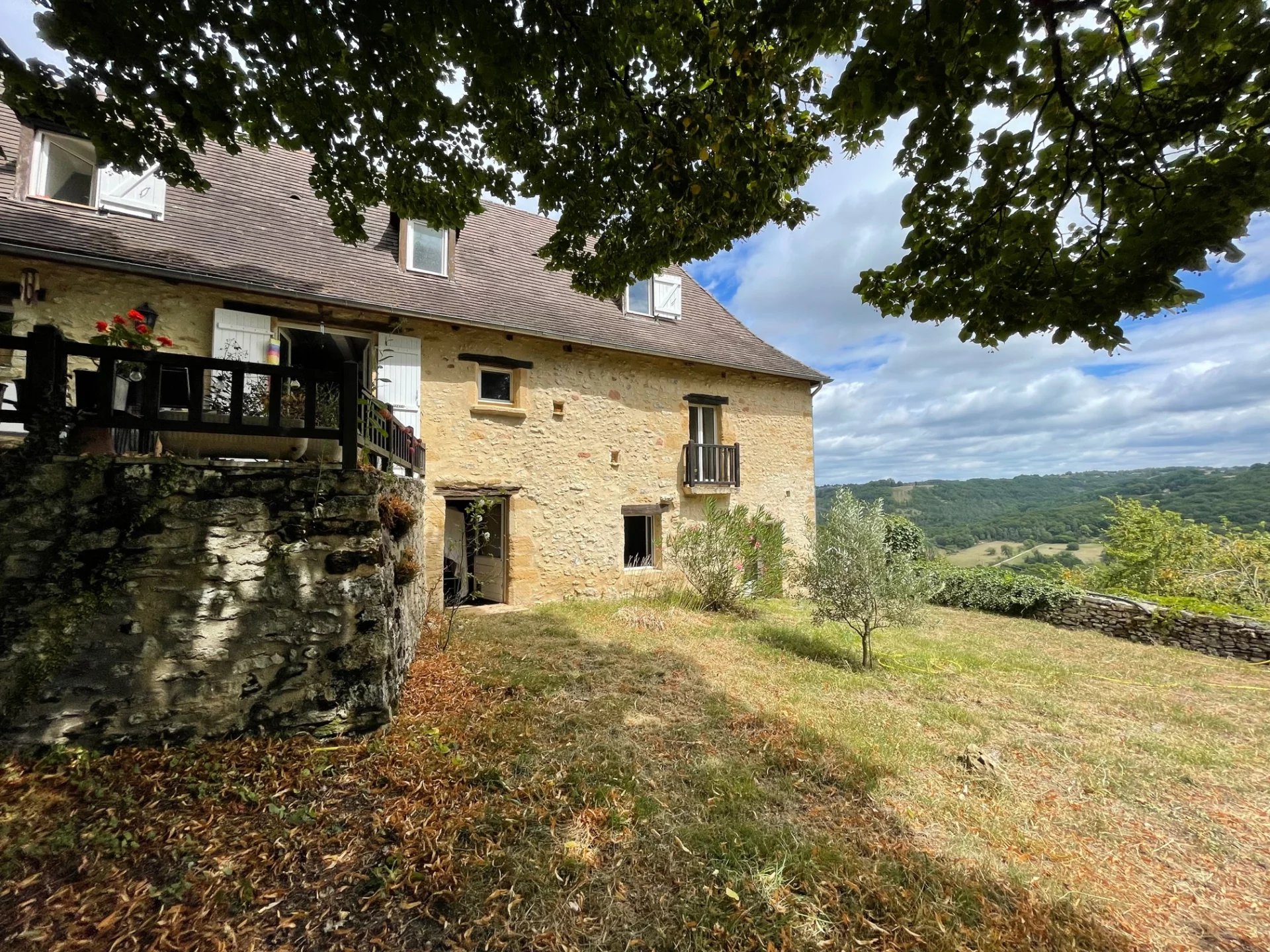 Beautiful 4 bedroom cottage with barn and land for sale, Aquitaine – France – BVI71606