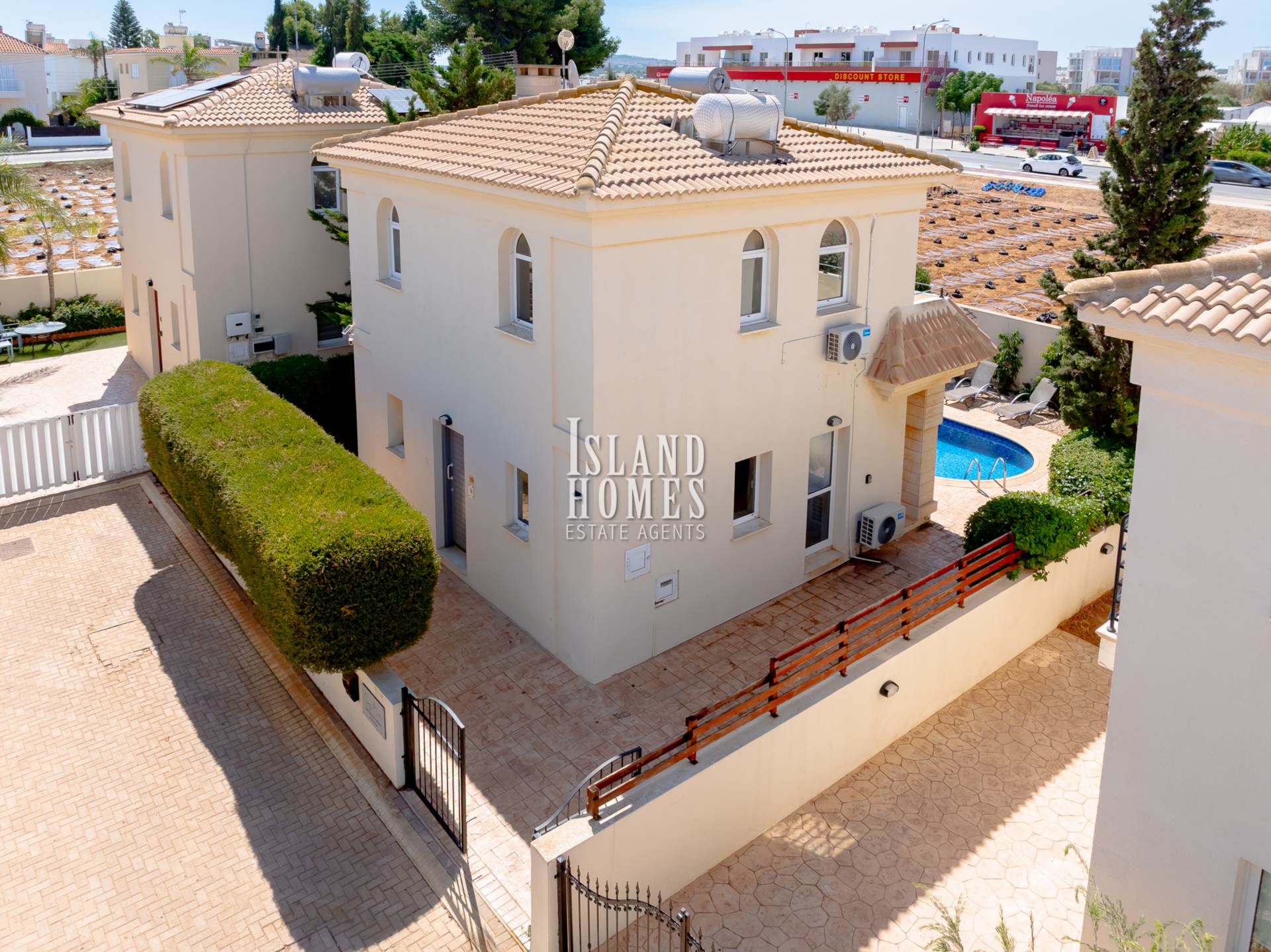 2 bedroom Villa in Kapparis, Famagusta, Cyprus – BlU143