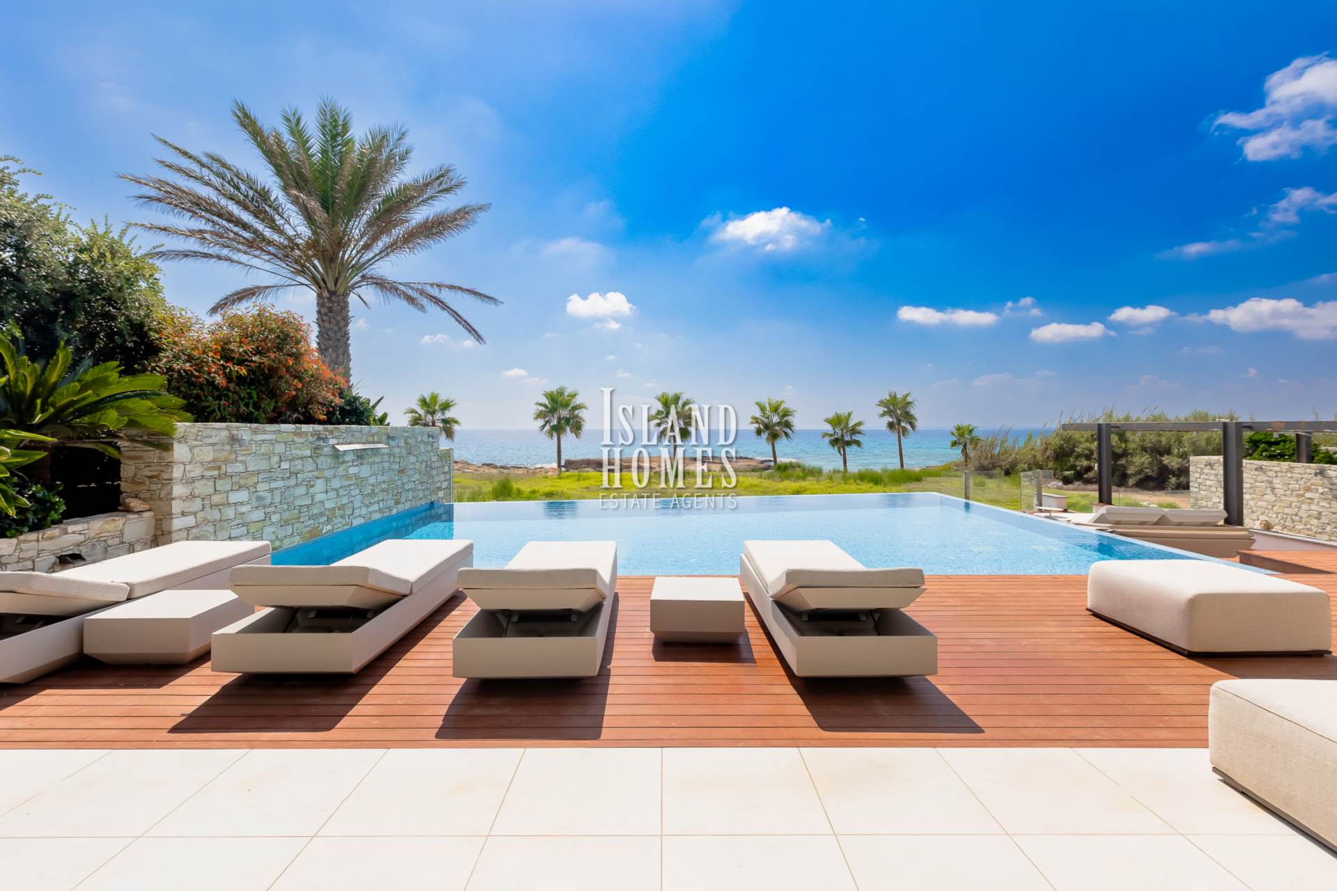 6 bedroom Villa in Ayia Napa, Famagusta, Cyprus – VmA101