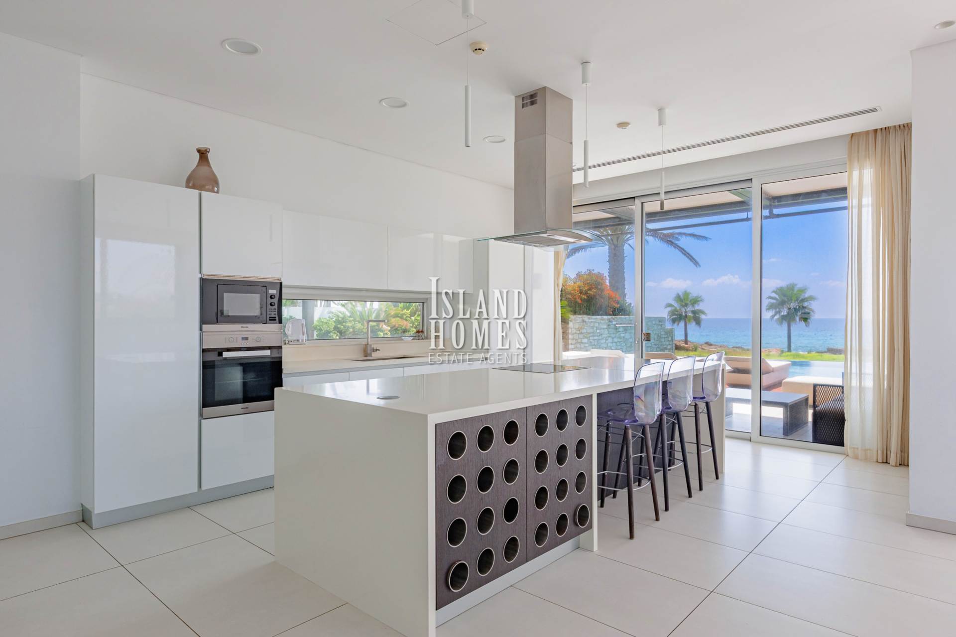 6 bedroom Villa in Ayia Napa, Famagusta, Cyprus – VmA101