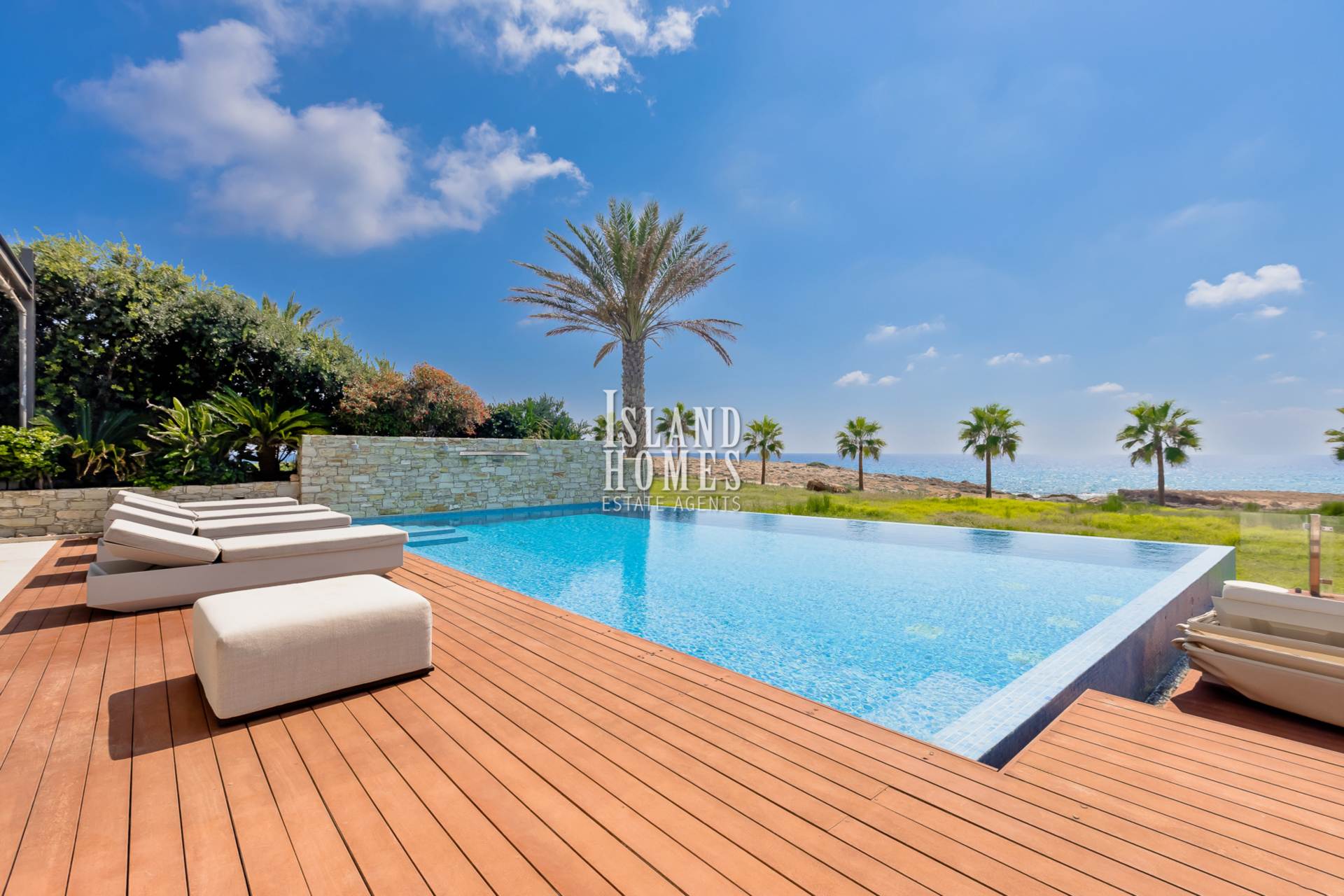 6 bedroom Villa in Ayia Napa, Famagusta, Cyprus – VmA101