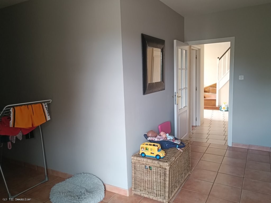 3 bedroom House in Civray, France – r7585