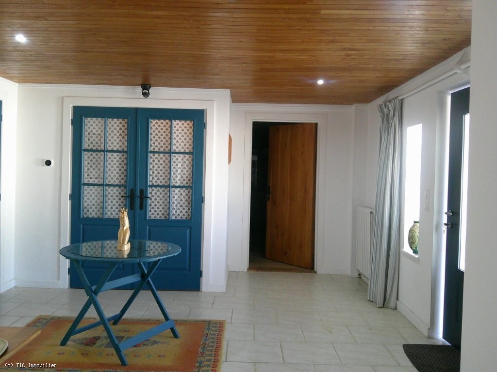3 bedroom House in Sauze-Vaussais, Sauzé-Vaussais, France – r7581