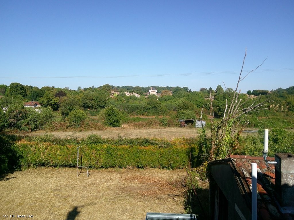 3 bedroom House in Villefagnan, France – r7553