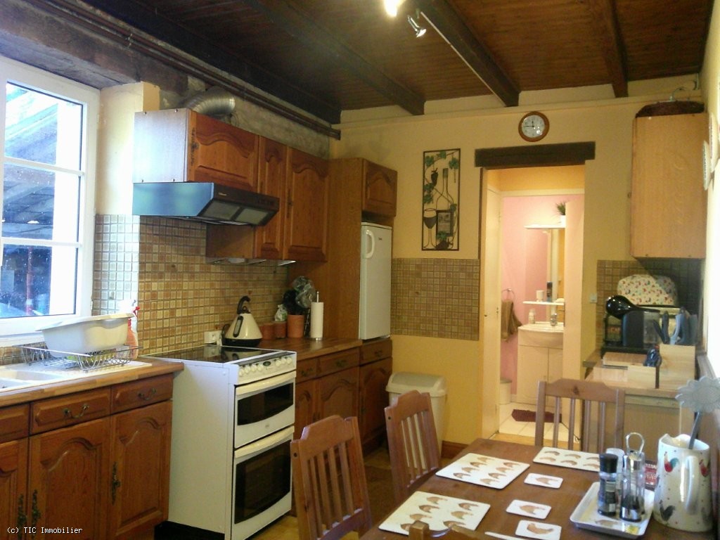 3 bedroom House in Villefagnan, France – r7553