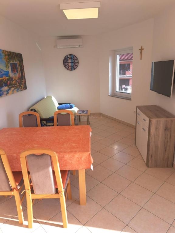 2 bedroom apartment in Malinska-Dubašnica, Croatia – 103721
