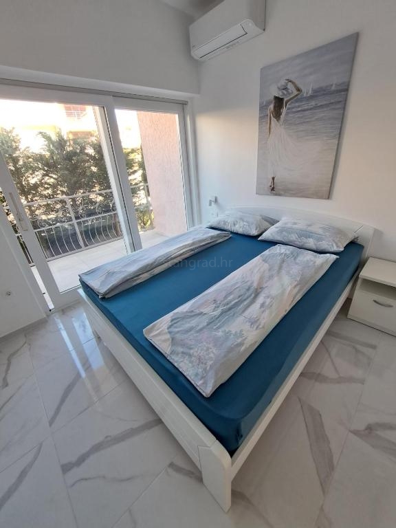 2 bedroom apartment in Malinska-Dubašnica, Croatia – 103721