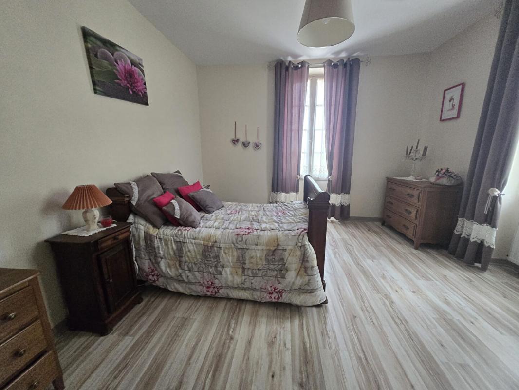 4 bedroom maison in Riberac, Dordogne, France
