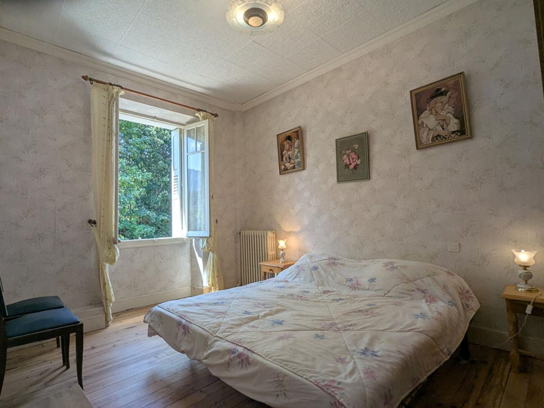 6 bedroom maison de maitre in Les Cabannes, Ariège, France