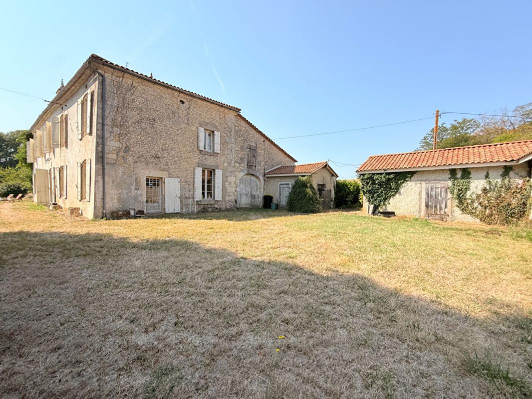 9 bedroom demeure in Chalais, Charente, France
