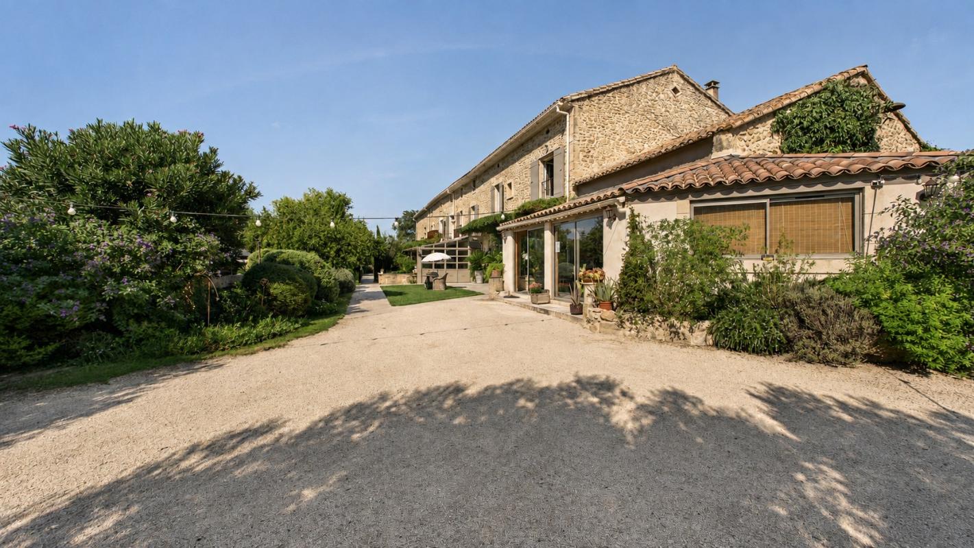 13 bedroom mas in Roquemaure, Gard, France