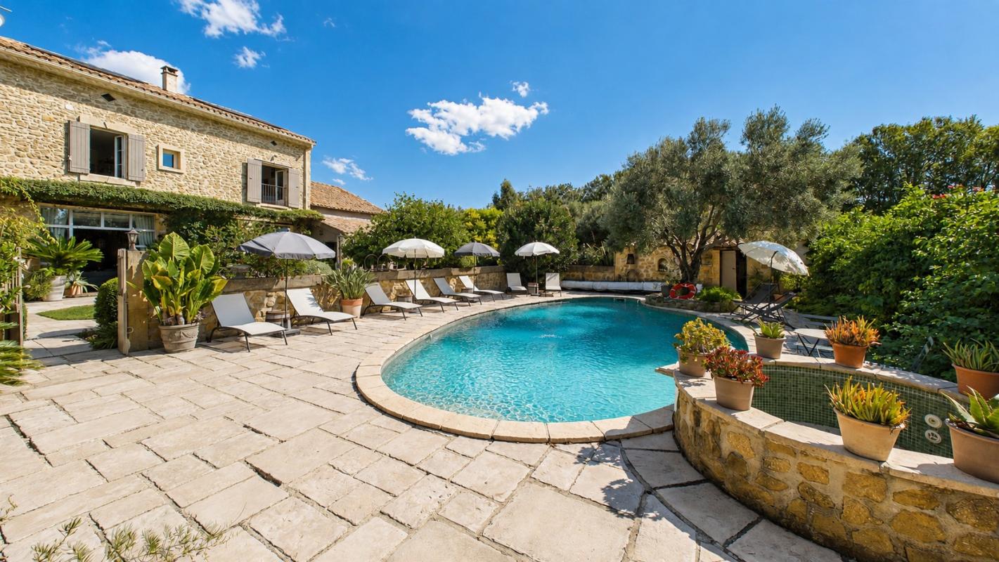 13 bedroom mas in Roquemaure, Gard, France