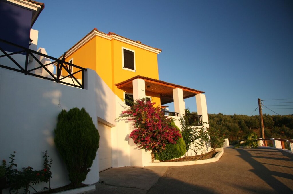 Complex in Kastro Killinis, Ilia, Greece – 49489