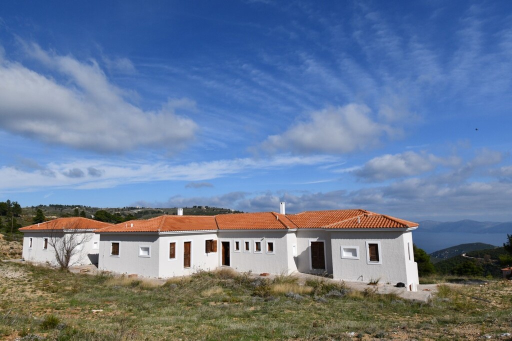 Detached house in Com. Kapandriti, Rest Of Attica, Greece – 49250