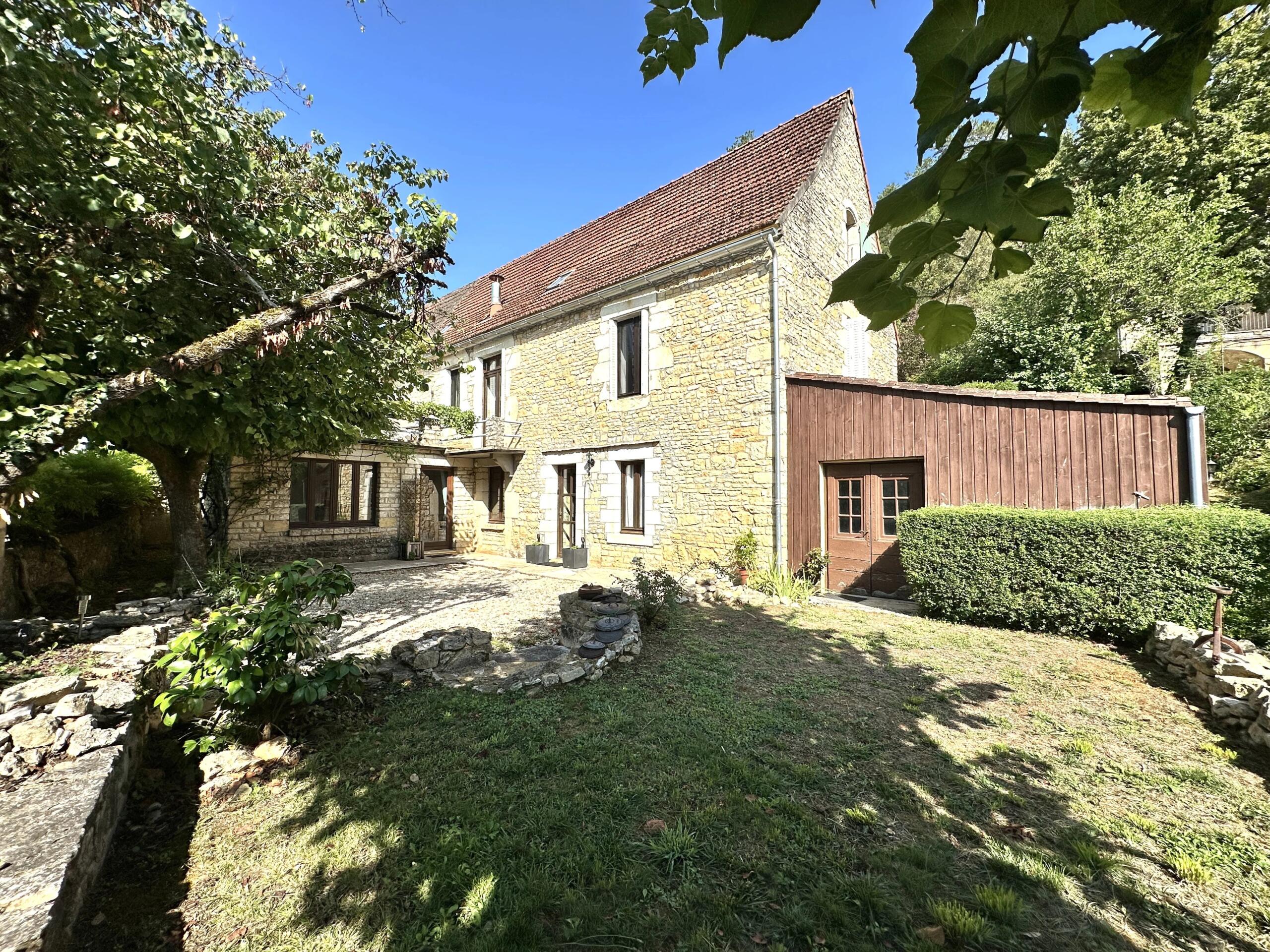 Charming stone house in a characterful French village, Aquitaine – France – BVI86923