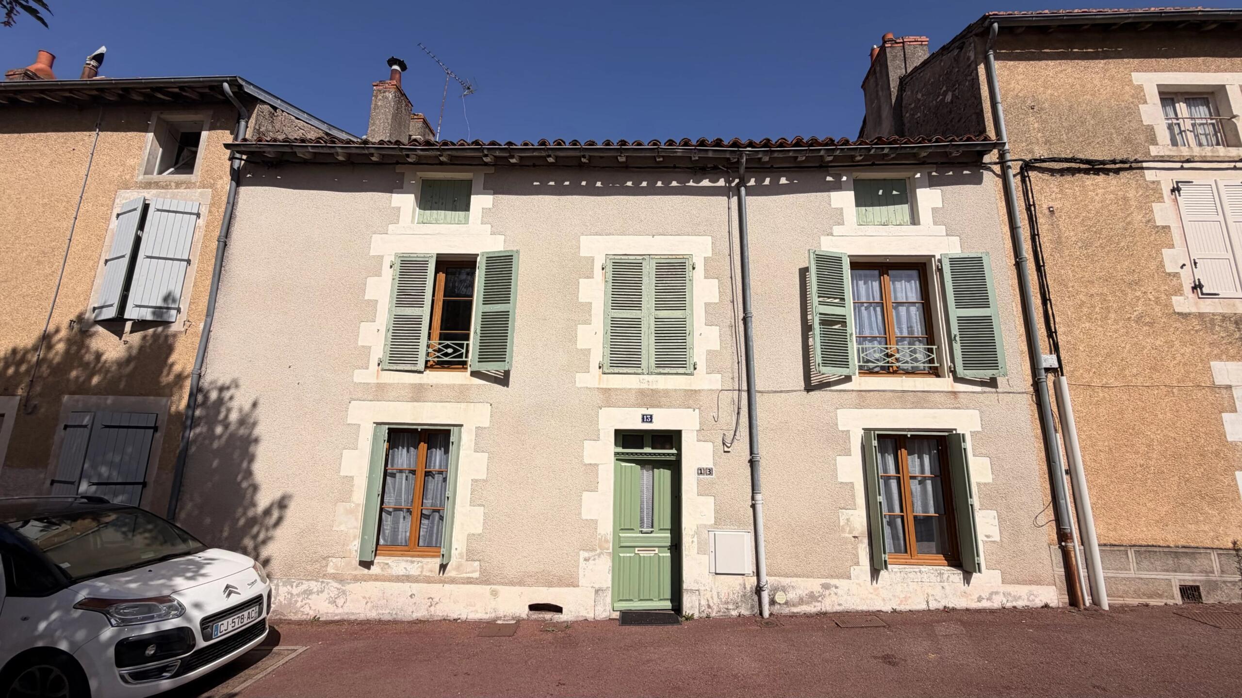 Renovated Town house, centre ville Montmorillon, Poitou-Charentes – France – BVI87273