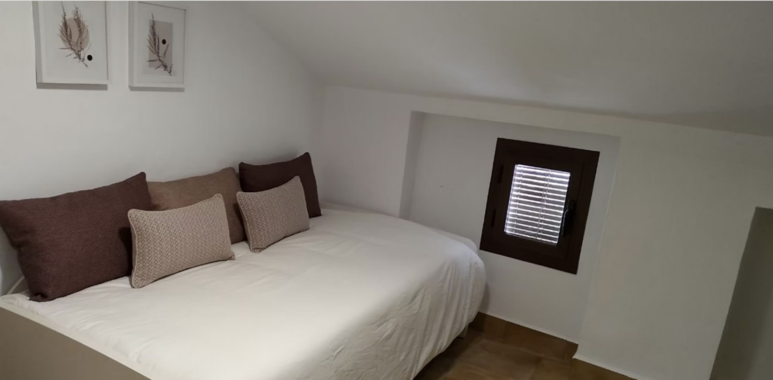 Beautiful 4 Bedroom House With Tourist License Zuheros – Andalucía €150,000 – RENT TO BUY€1,250 PM