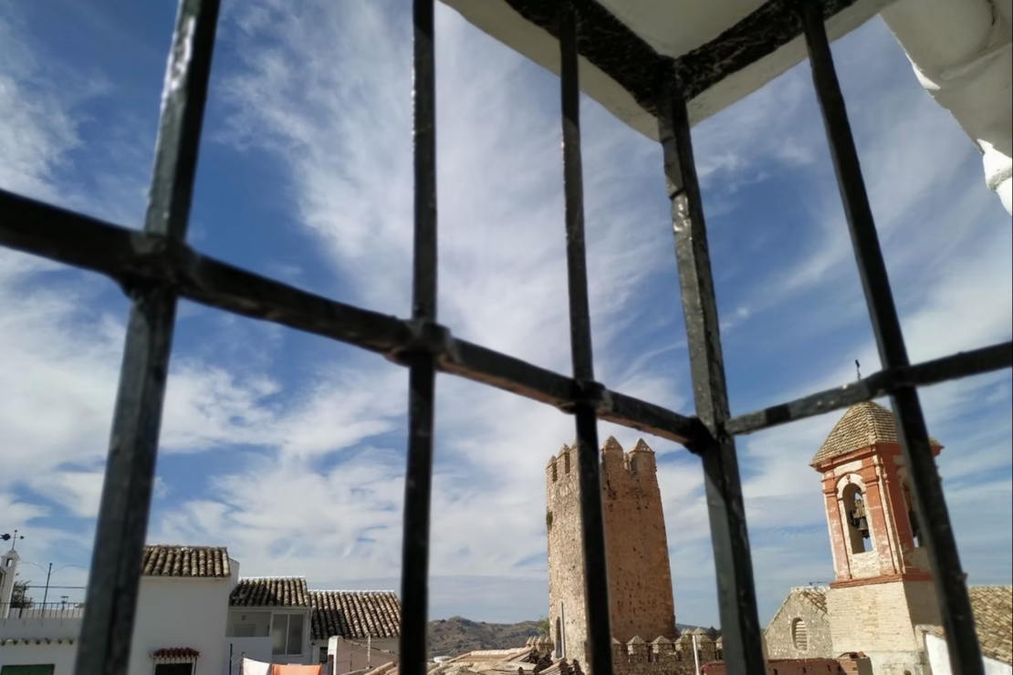 Beautiful 4 Bedroom House With Tourist License Zuheros – Andalucía €150,000 – RENT TO BUY€1,250 PM