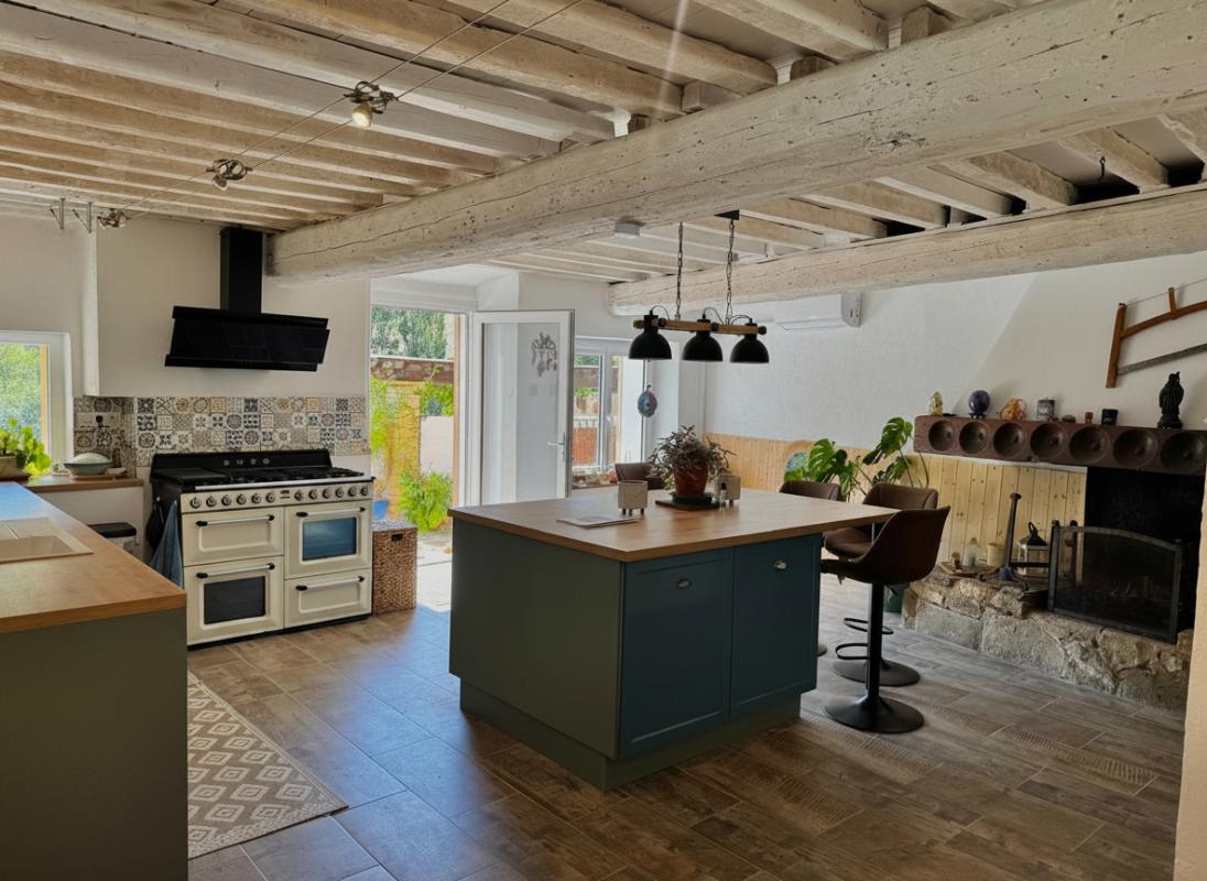 5 bedroom maison in Sainte Colombe Sur L Hers, Aude, France