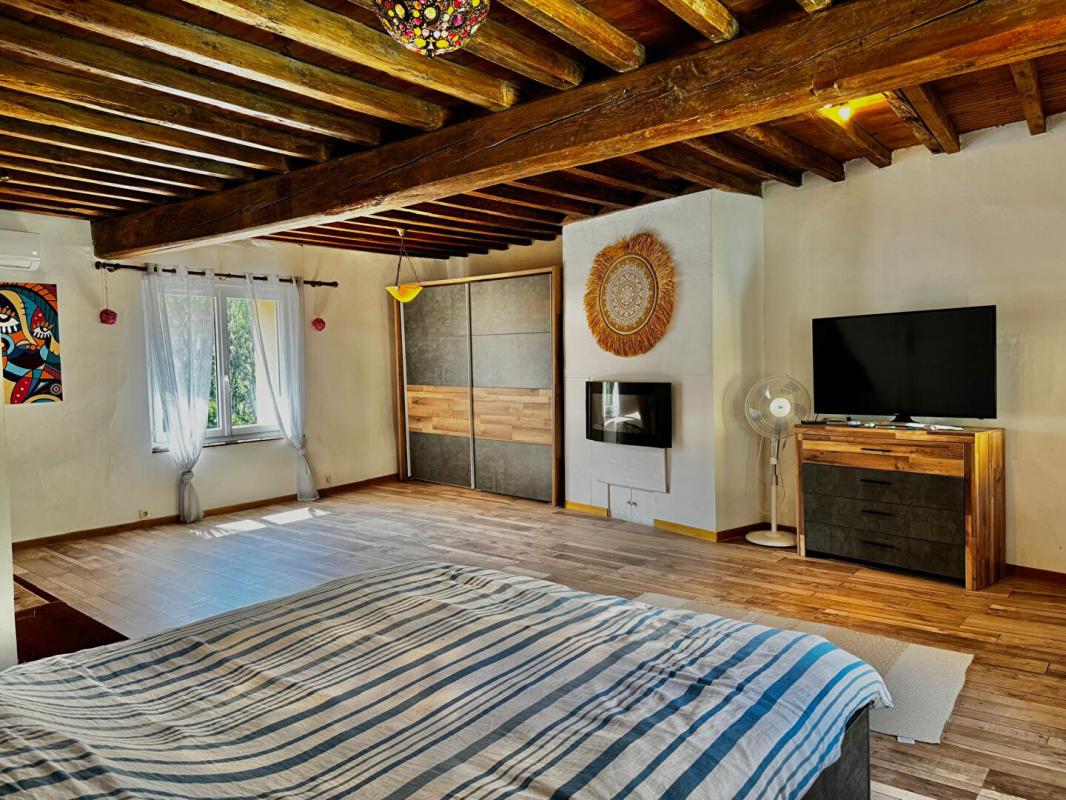 5 bedroom maison in Sainte Colombe Sur L Hers, Aude, France