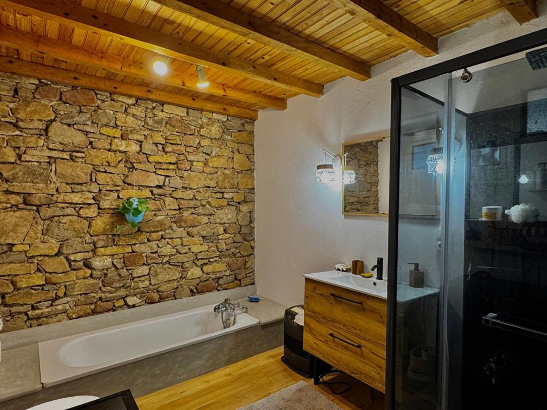 5 bedroom maison in Sainte Colombe Sur L Hers, Aude, France