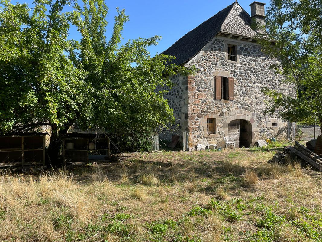 4 bedroom maison en pierres in Raulhac, Cantal, France