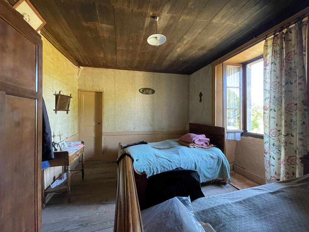4 bedroom maison en pierres in Raulhac, Cantal, France