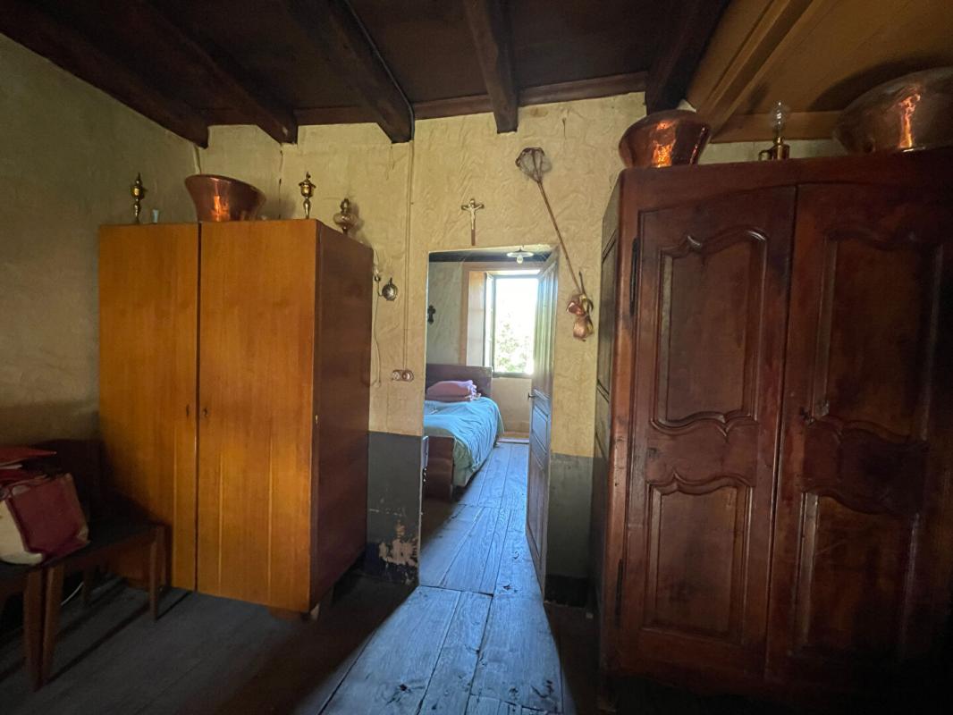 4 bedroom maison en pierres in Raulhac, Cantal, France