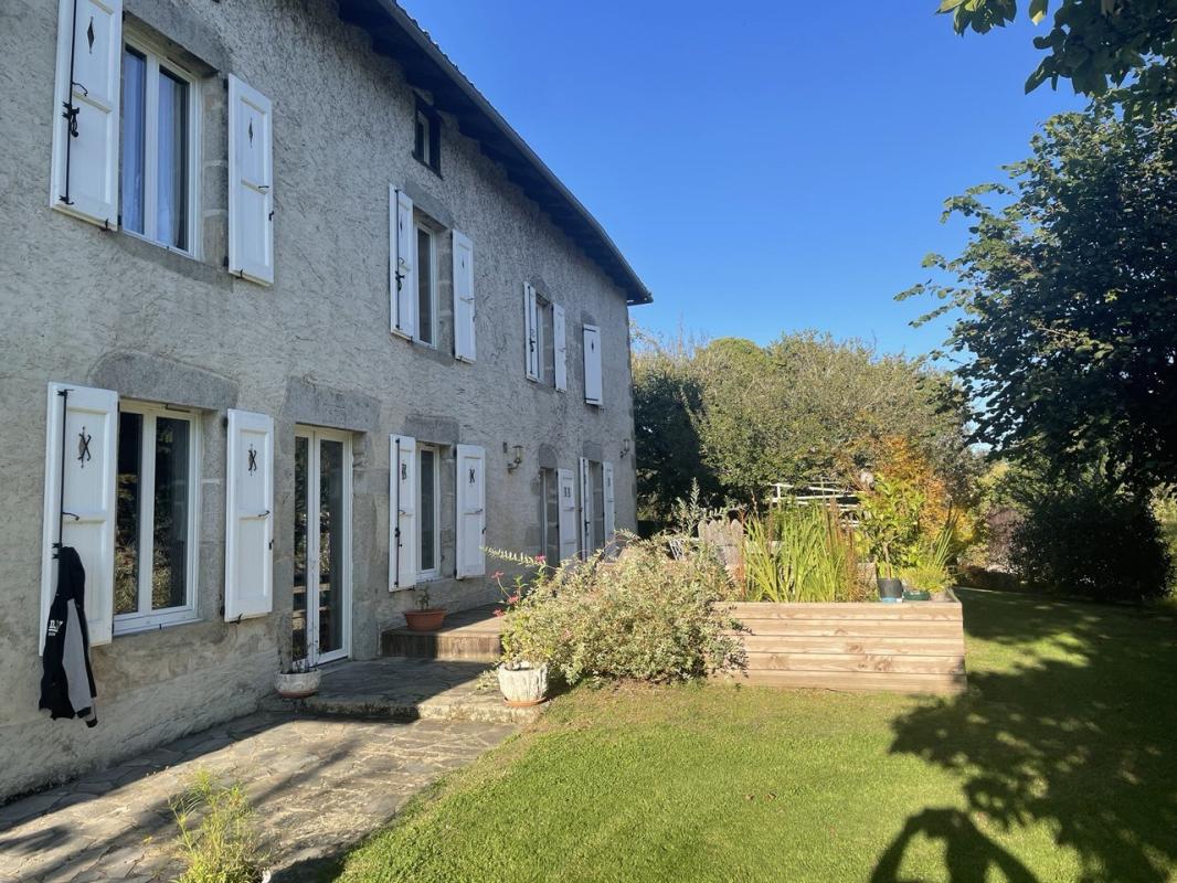 5 bedroom maison recente in Cayrols, Cantal, France