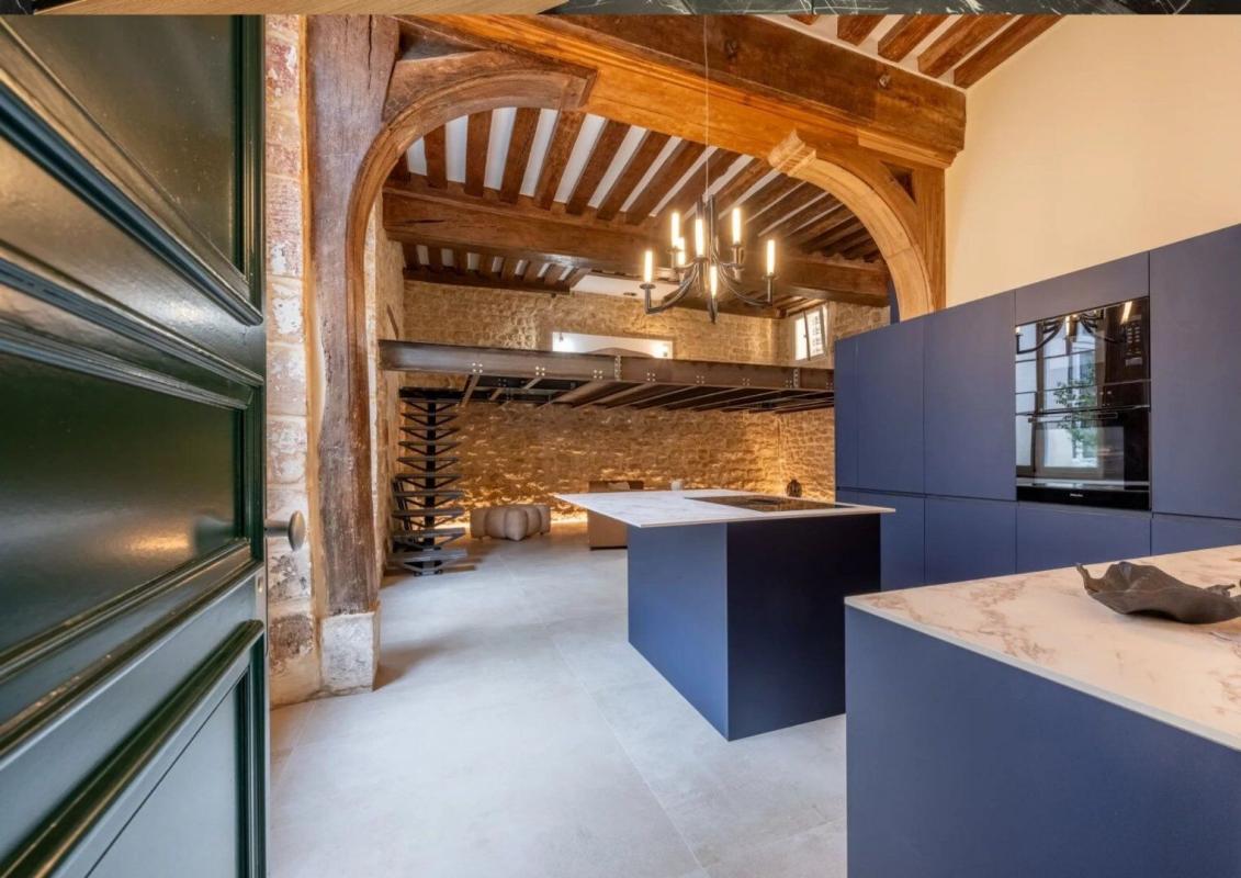 2 bedroom loft in Paris, France