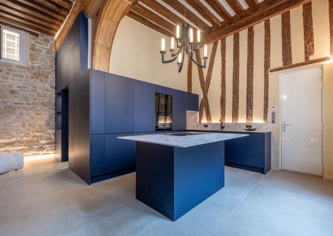 2 bedroom loft in Paris, France