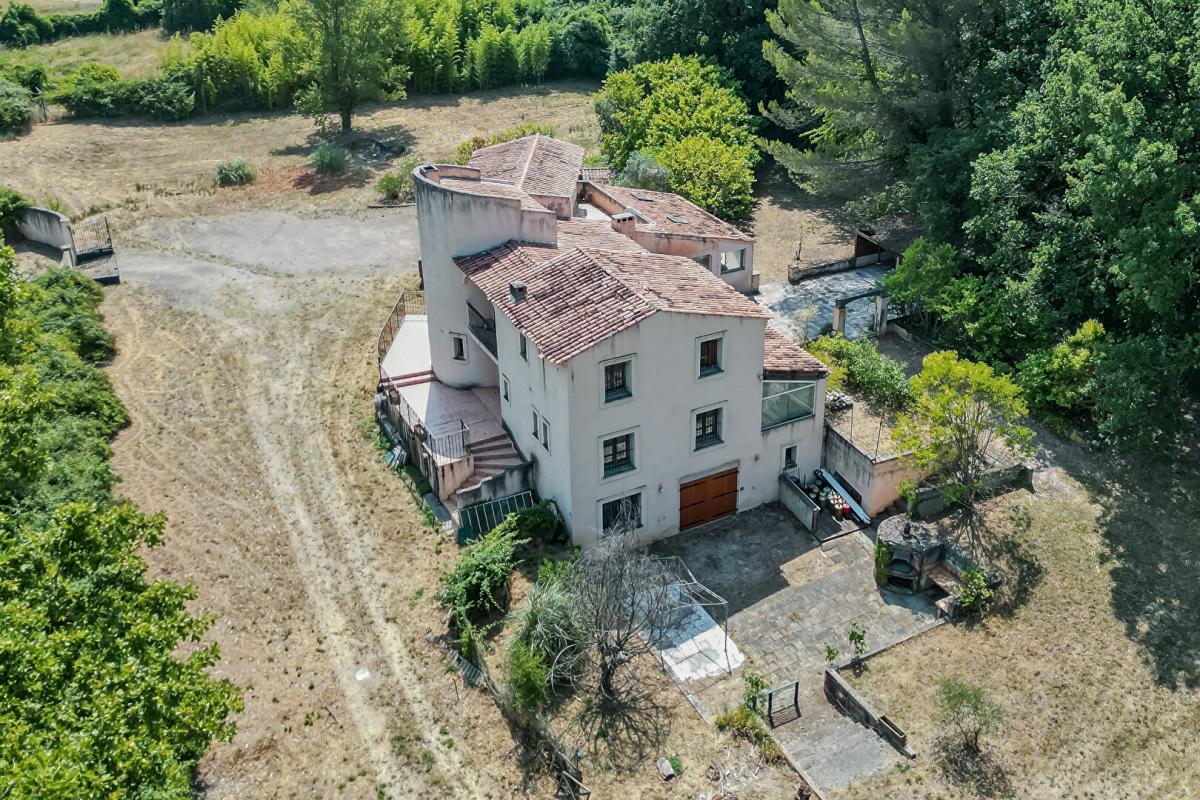 7 bedroom maison a renover in Meyrargues, Bouches-du-Rhône, France