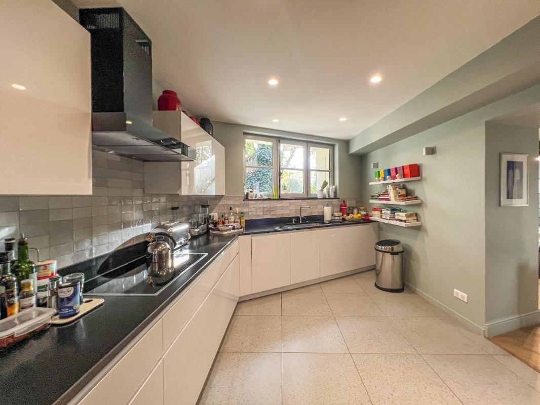 5 bedroom t6 et plus in Aix En Provence, Bouches-du-Rhône, France