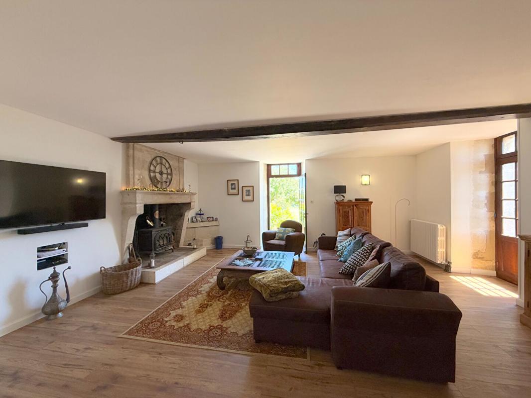 4 bedroom maison in Bellon, Charente, France