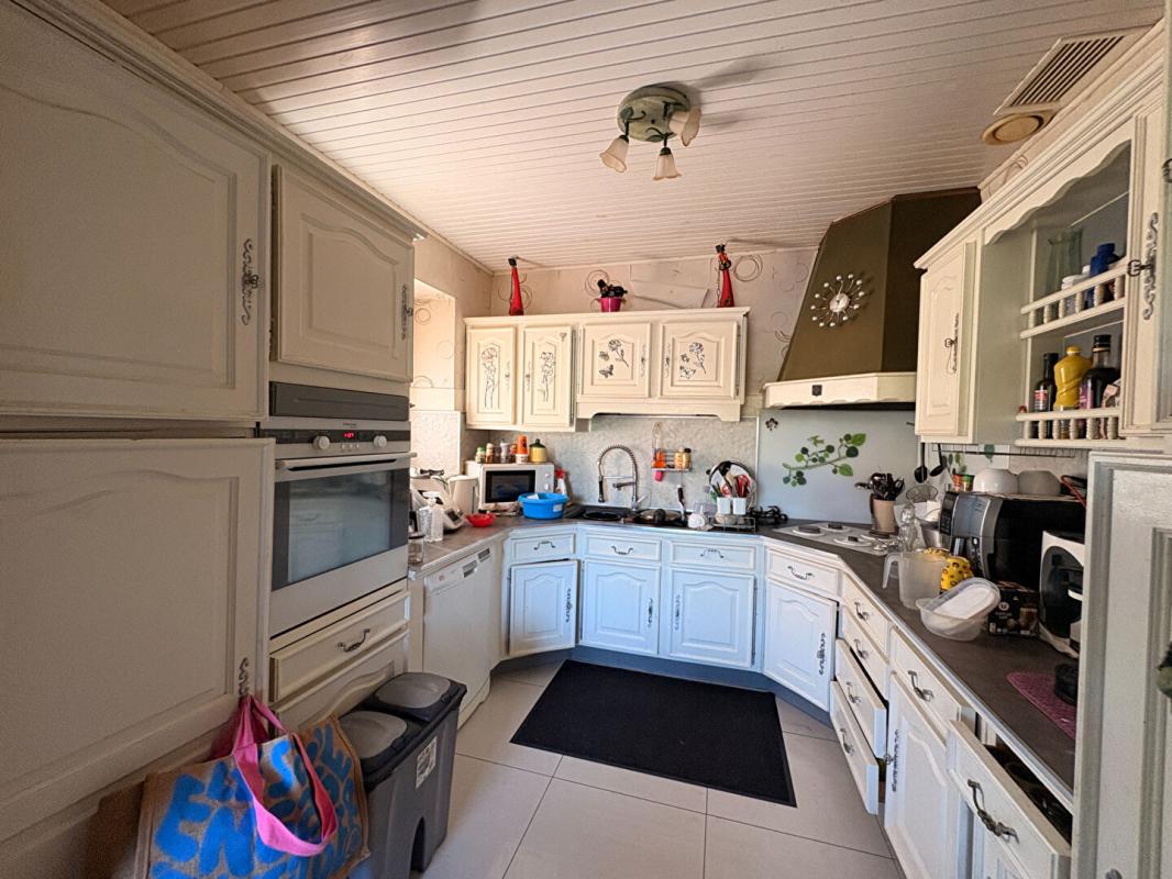 6 bedroom propriete in Malemort, Corrèze, France