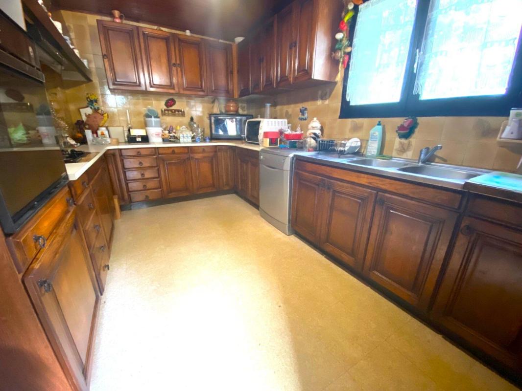 5 bedroom propriete in Vieillevie, Cantal, France