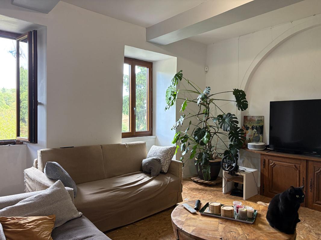 2 bedroom maison de village in Voutezac, Corrèze, France