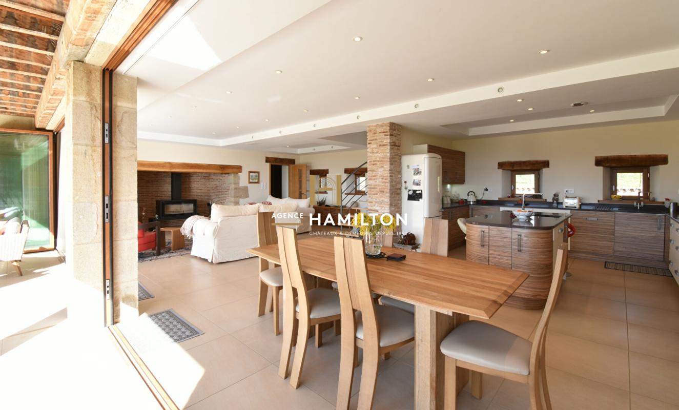 5 bedroom villa in Cordes Sur Ciel, Tarn, France