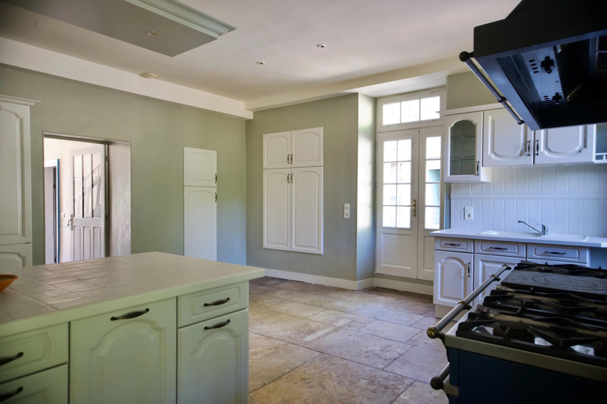 Exceptional Mansion with Outstanding Potential, Poitou-Charentes – France – BVI86785
