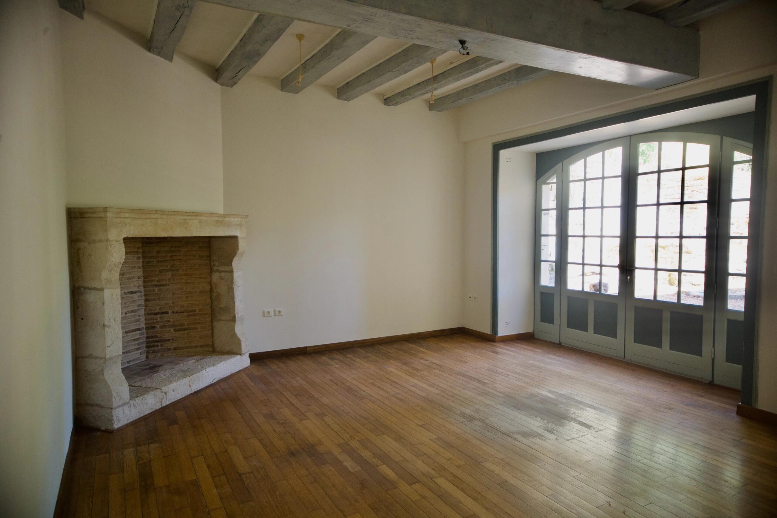 Exceptional Mansion with Outstanding Potential, Poitou-Charentes – France – BVI86785