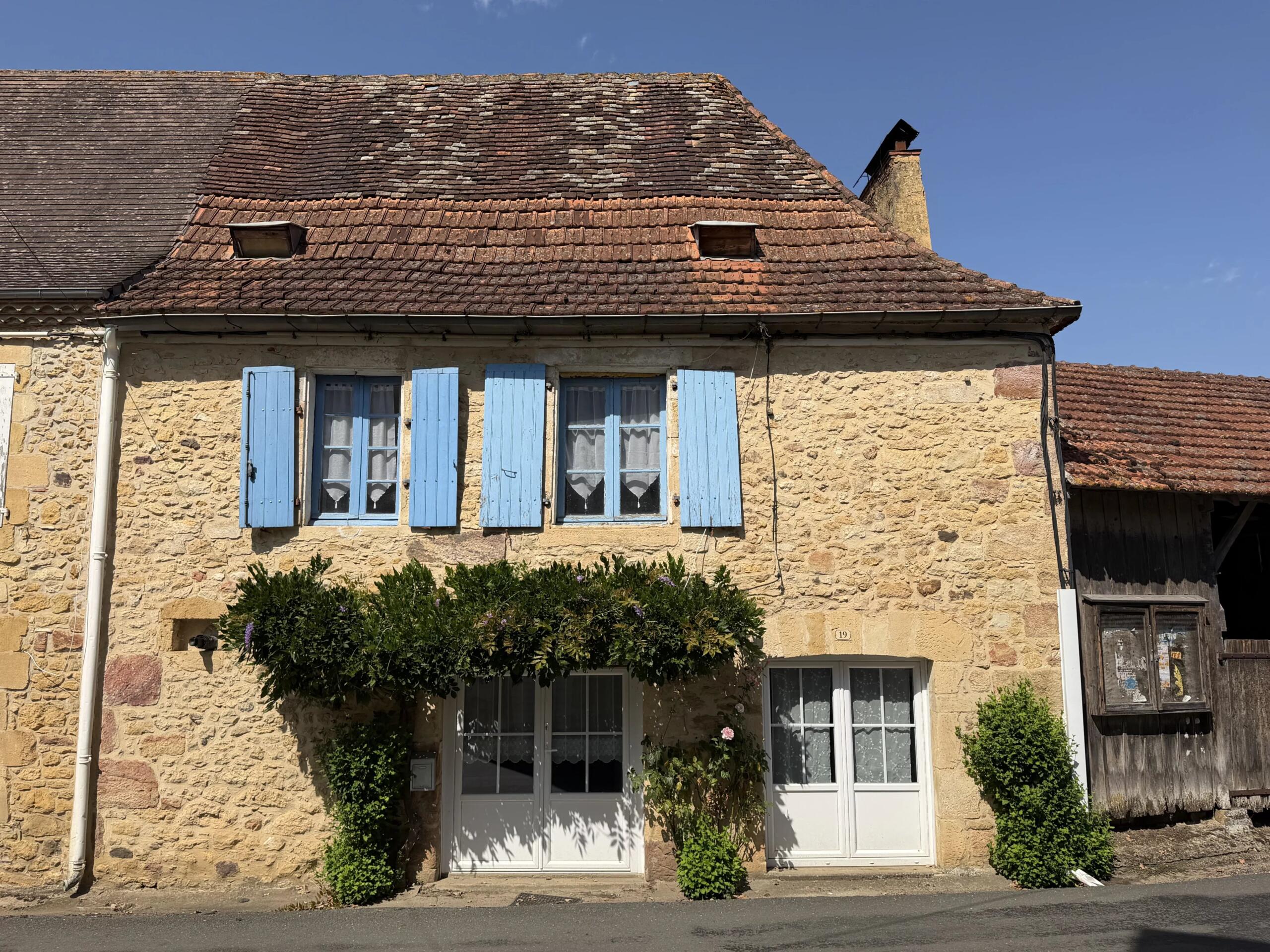 Character Village House with Countryside Views and Potential – Saint-Laurent-la-Vallée, Aquitaine – France – BVI86822
