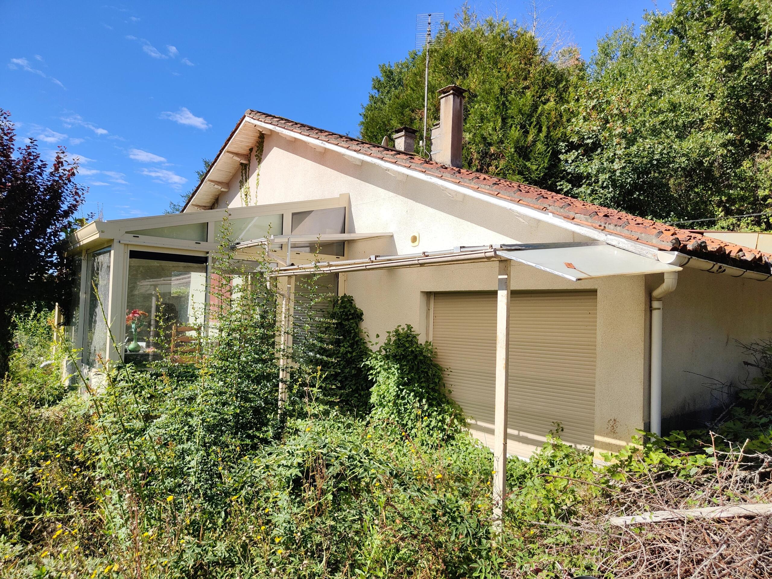 House to renovate, Aquitaine – France – BVI84996
