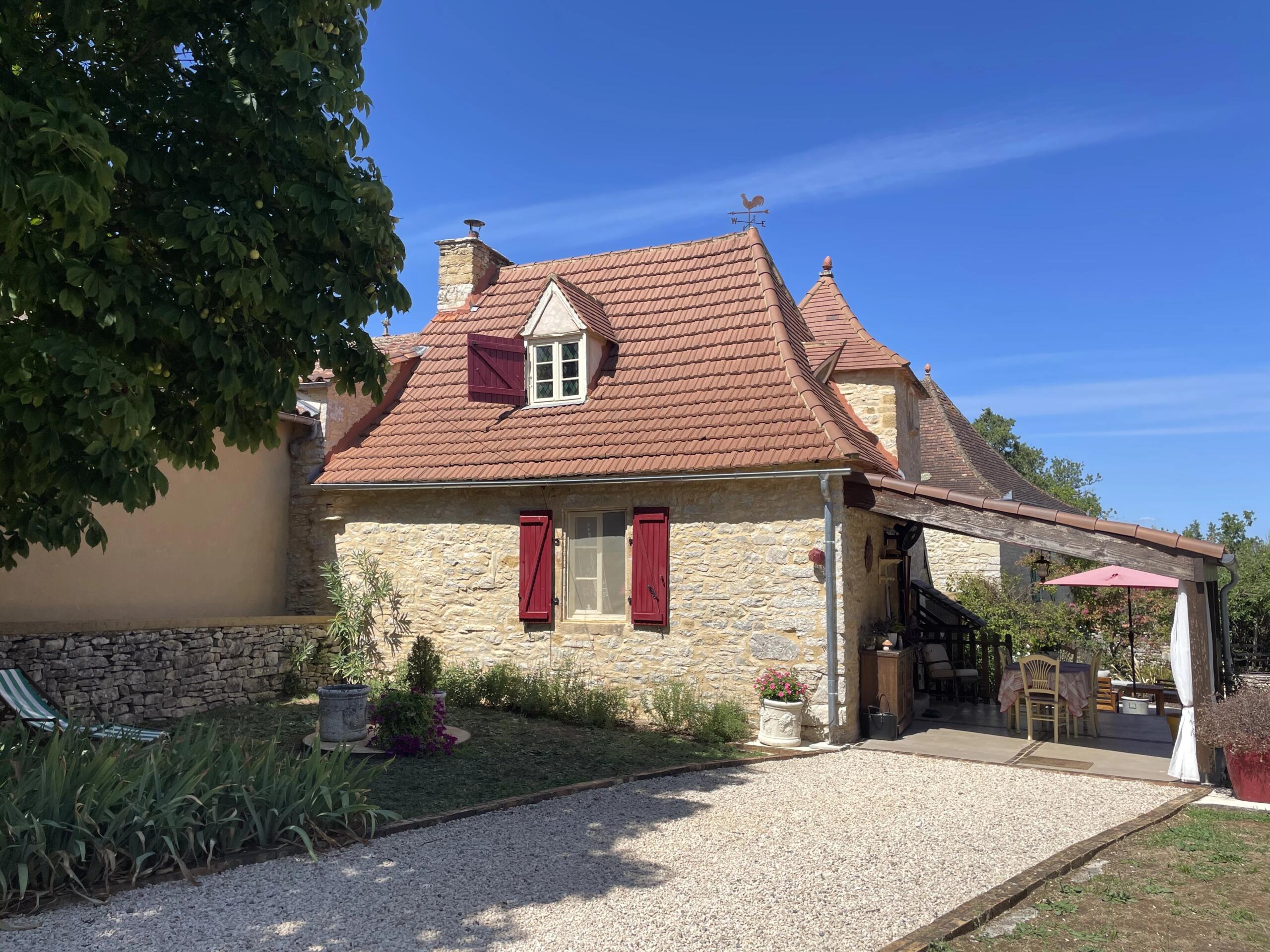 Charming Pigeonnier in the Dordogne with Fabulous Outdoor Living, Aquitaine – France – BVI87113