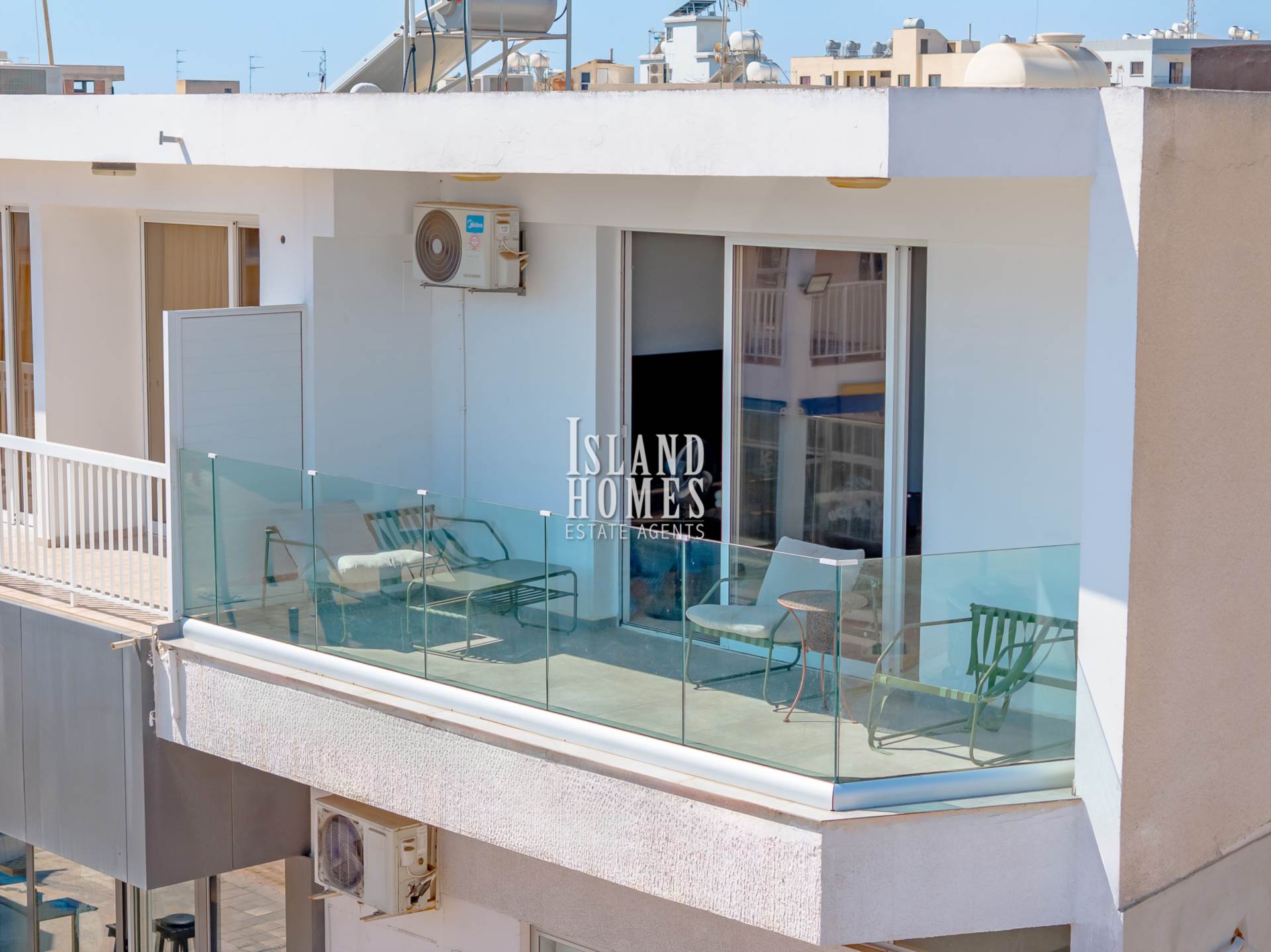 3 bedroom Apartment in Deryneia, Famagusta, Cyprus – DeR195