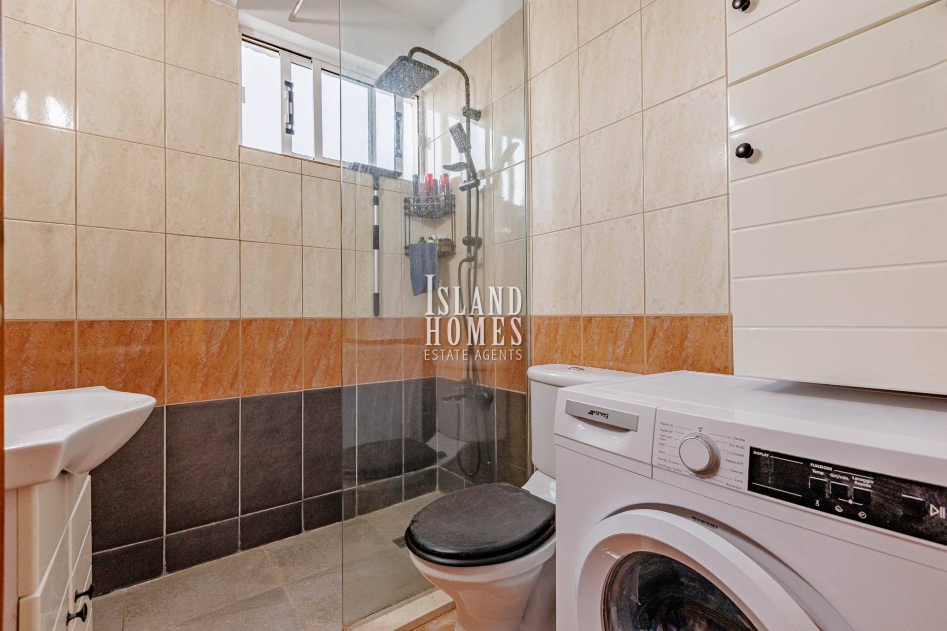3 bedroom Apartment in Deryneia, Famagusta, Cyprus – DeR195
